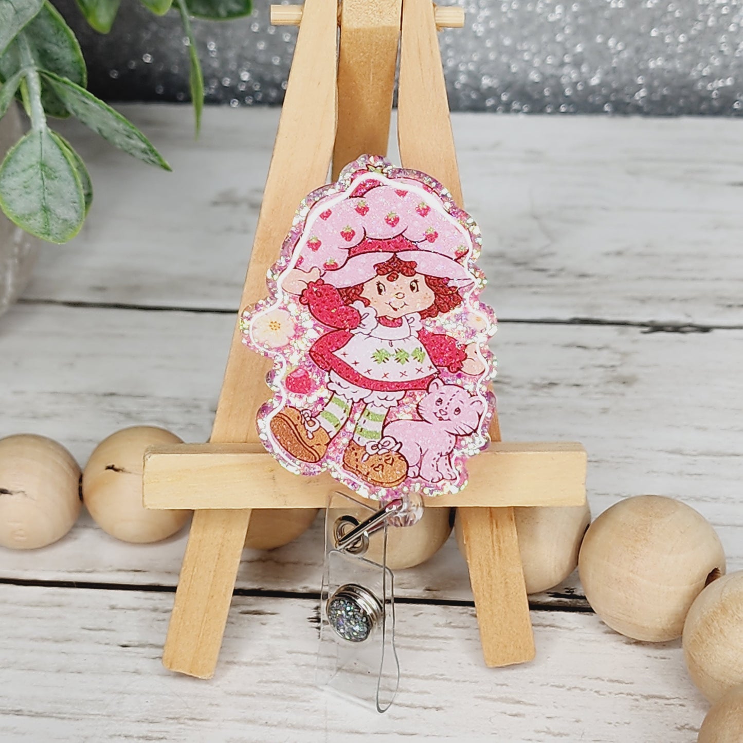Cute Strawberry Character Glitter Badge Reel Interchangeable RN Custom Retractable BadgeID Holder Teacher Gift For Coworker Name Tag Nurse