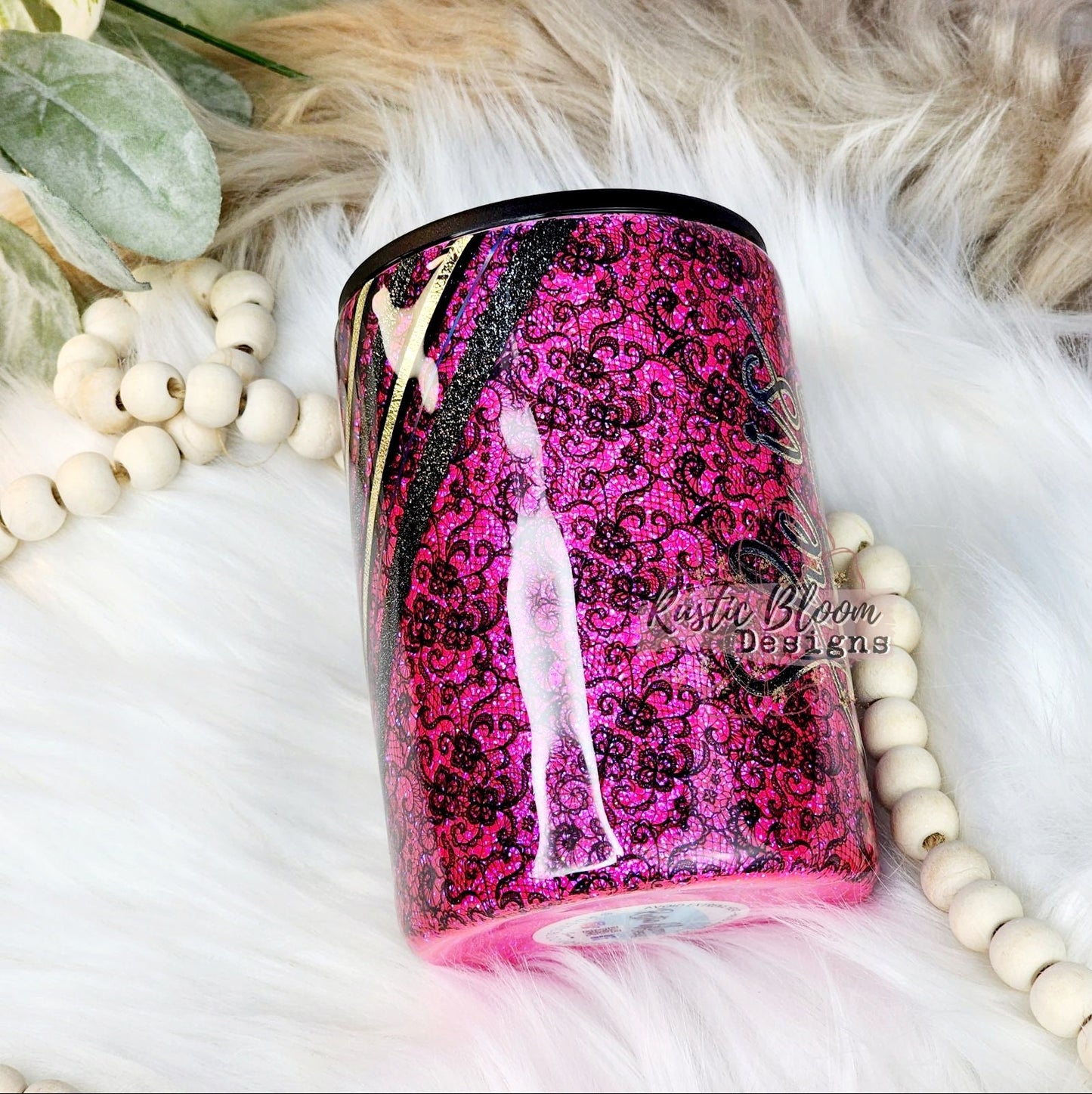 Hot Pink Glitter Lace Vsplit can coozie